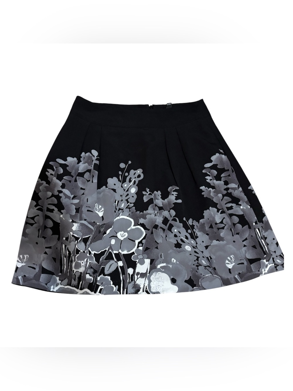🌹🌹Black Floral A-Line Skirt